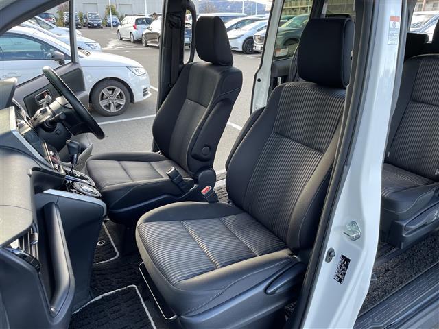 ヴォクシー ZS 煌II 純正ナビ フルセグTV バックカメラ 後席モニター ETC2.0 ドラレコ トヨタセーフティセンス クルコン コーナーセンサー 両側電動スライドドア シートバックテーブル 純正アルミホイール(8枚目)