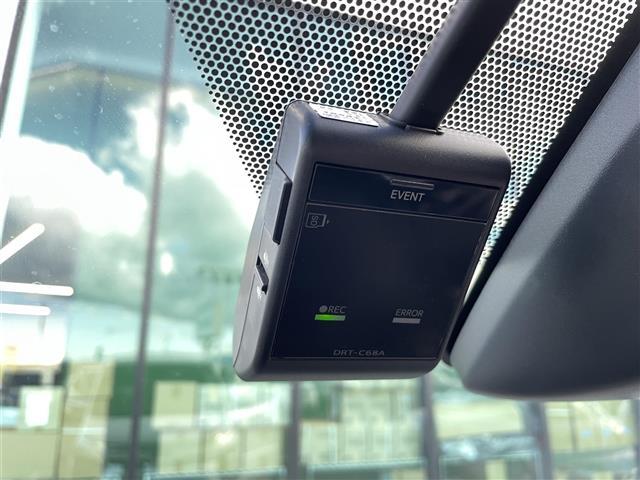 ヴォクシー ZS 煌II 純正ナビ フルセグTV バックカメラ 後席モニター ETC2.0 ドラレコ トヨタセーフティセンス クルコン コーナーセンサー 両側電動スライドドア シートバックテーブル 純正アルミホイール(20枚目)