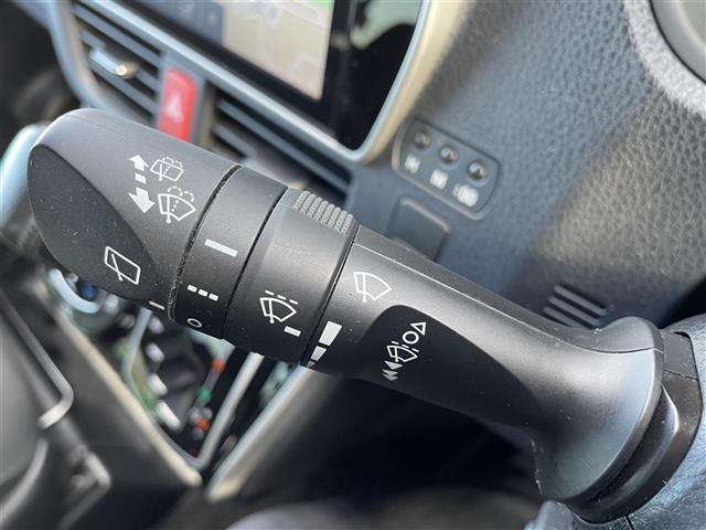 ヴォクシー ZS 煌II 純正ナビ フルセグTV バックカメラ 後席モニター ETC2.0 ドラレコ トヨタセーフティセンス クルコン コーナーセンサー 両側電動スライドドア シートバックテーブル 純正アルミホイール(26枚目)