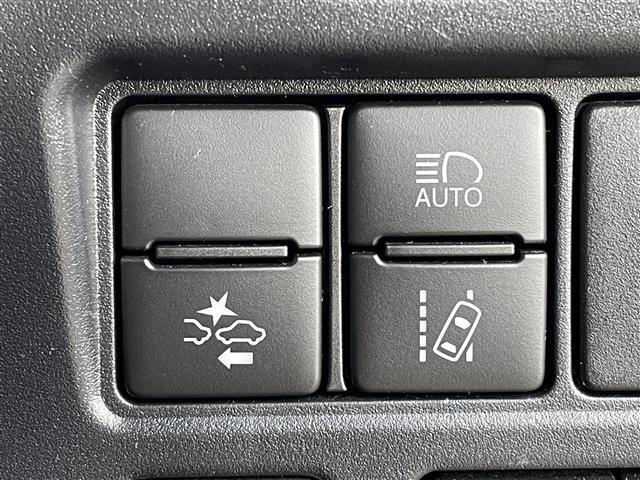 ヴォクシー ZS 煌II 純正ナビ フルセグTV バックカメラ 後席モニター ETC2.0 ドラレコ トヨタセーフティセンス クルコン コーナーセンサー 両側電動スライドドア シートバックテーブル 純正アルミホイール(29枚目)