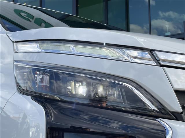 ヴォクシー ZS 煌II 純正ナビ フルセグTV バックカメラ 後席モニター ETC2.0 ドラレコ トヨタセーフティセンス クルコン コーナーセンサー 両側電動スライドドア シートバックテーブル 純正アルミホイール(32枚目)