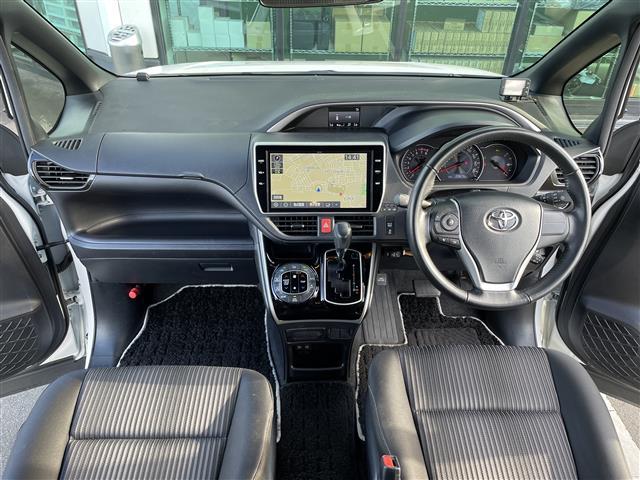 ヴォクシー ZS 煌II 純正ナビ フルセグTV バックカメラ 後席モニター ETC2.0 ドラレコ トヨタセーフティセンス クルコン コーナーセンサー 両側電動スライドドア シートバックテーブル 純正アルミホイール(42枚目)