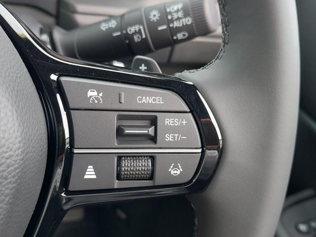 ステップワゴン e:HEVスパーダ 登録済未使用車 純正11.4型ナビ 15.6インチ後席モニター バックカメラ パドルシフト 両側パワースライドドア パワーバックドア ハーフレザーシート シートヒーター コーナーセンサー メモリナビ(8枚目)