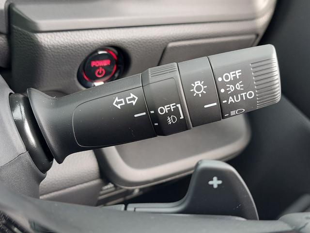 ステップワゴン e:HEVスパーダ 登録済未使用車 純正11.4型ナビ 15.6インチ後席モニター バックカメラ パドルシフト 両側パワースライドドア パワーバックドア ハーフレザーシート シートヒーター コーナーセンサー メモリナビ(10枚目)