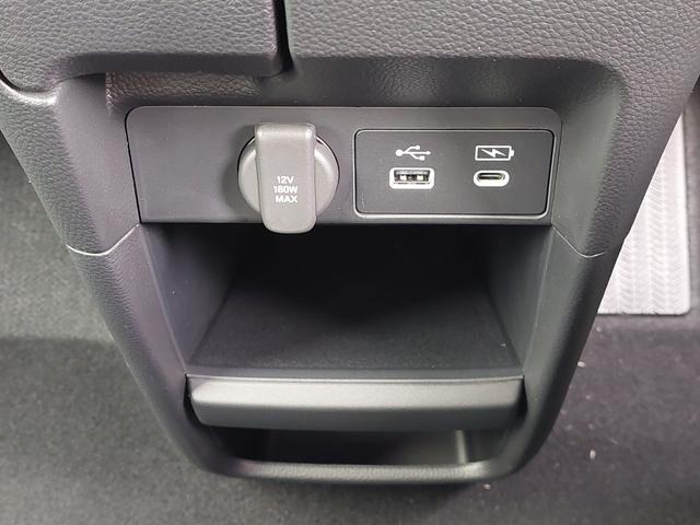 ステップワゴン e:HEVスパーダ 登録済未使用車 純正11.4型ナビ 15.6インチ後席モニター バックカメラ パドルシフト 両側パワースライドドア パワーバックドア ハーフレザーシート シートヒーター コーナーセンサー メモリナビ(14枚目)