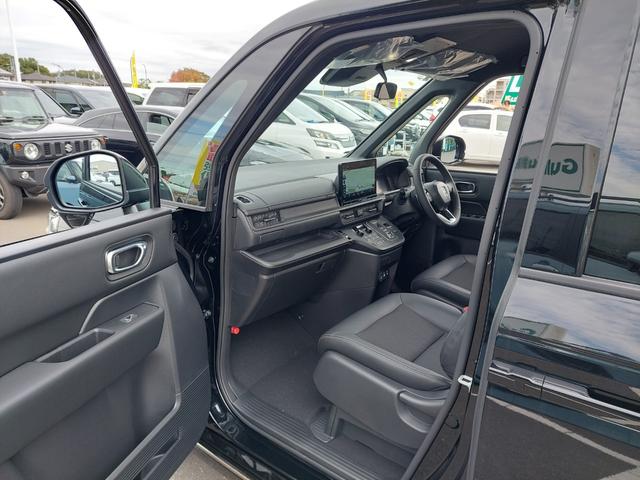 ステップワゴン e:HEVスパーダ 登録済未使用車 純正11.4型ナビ 15.6インチ後席モニター バックカメラ パドルシフト 両側パワースライドドア パワーバックドア ハーフレザーシート シートヒーター コーナーセンサー メモリナビ(28枚目)