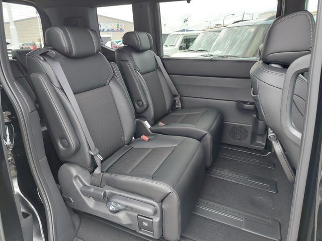 ステップワゴン e:HEVスパーダ 登録済未使用車 純正11.4型ナビ 15.6インチ後席モニター バックカメラ パドルシフト 両側パワースライドドア パワーバックドア ハーフレザーシート シートヒーター コーナーセンサー メモリナビ(41枚目)