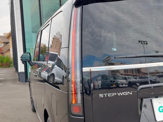 ステップワゴン e:HEVスパーダ 登録済未使用車 純正11.4型ナビ 15.6インチ後席モニター バックカメラ パドルシフト 両側パワースライドドア パワーバックドア ハーフレザーシート シートヒーター コーナーセンサー メモリナビ(62枚目)