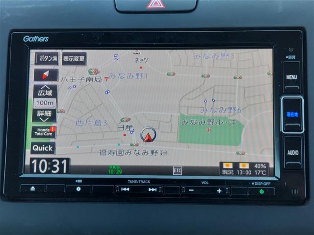 フリード＋ハイブリッド ハイブリッド・クロスターホンダセンシング　衝突軽減ブレーキ　純正ナビ　後方カメラ　ＥＴＣ　両側電動スライドドア　ハーフレザーシート　シートヒーター　ＬＥＤヘッドライト　フォグランプ　オートライト　純正１５インチＡＷ　純正フロアマット　ＥＴＣ（3枚目）