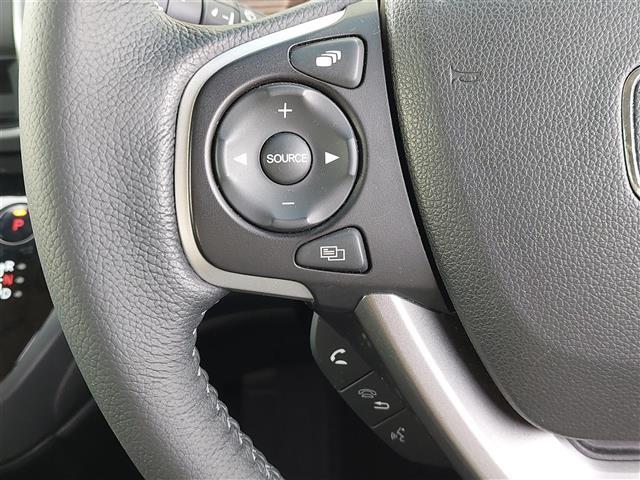 フリード＋ハイブリッド ハイブリッド・クロスターホンダセンシング　衝突軽減ブレーキ　純正ナビ　後方カメラ　ＥＴＣ　両側電動スライドドア　ハーフレザーシート　シートヒーター　ＬＥＤヘッドライト　フォグランプ　オートライト　純正１５インチＡＷ　純正フロアマット　ＥＴＣ（16枚目）