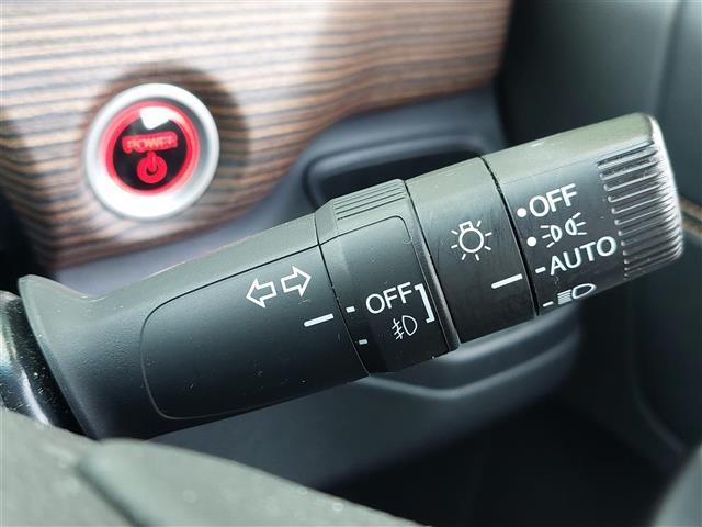 フリード＋ハイブリッド ハイブリッド・クロスターホンダセンシング　衝突軽減ブレーキ　純正ナビ　後方カメラ　ＥＴＣ　両側電動スライドドア　ハーフレザーシート　シートヒーター　ＬＥＤヘッドライト　フォグランプ　オートライト　純正１５インチＡＷ　純正フロアマット　ＥＴＣ（19枚目）