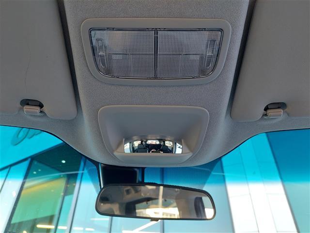 フリード＋ハイブリッド ハイブリッド・クロスターホンダセンシング　衝突軽減ブレーキ　純正ナビ　後方カメラ　ＥＴＣ　両側電動スライドドア　ハーフレザーシート　シートヒーター　ＬＥＤヘッドライト　フォグランプ　オートライト　純正１５インチＡＷ　純正フロアマット　ＥＴＣ（20枚目）