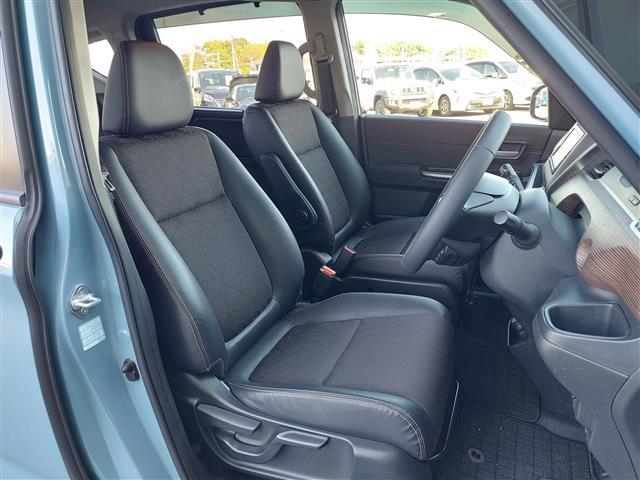 フリード＋ハイブリッド ハイブリッド・クロスターホンダセンシング　衝突軽減ブレーキ　純正ナビ　後方カメラ　ＥＴＣ　両側電動スライドドア　ハーフレザーシート　シートヒーター　ＬＥＤヘッドライト　フォグランプ　オートライト　純正１５インチＡＷ　純正フロアマット　ＥＴＣ（24枚目）