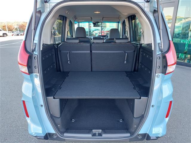 フリード＋ハイブリッド ハイブリッド・クロスターホンダセンシング　衝突軽減ブレーキ　純正ナビ　後方カメラ　ＥＴＣ　両側電動スライドドア　ハーフレザーシート　シートヒーター　ＬＥＤヘッドライト　フォグランプ　オートライト　純正１５インチＡＷ　純正フロアマット　ＥＴＣ（30枚目）