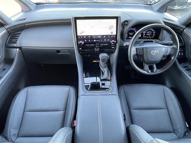 アルファード Ｚ　パノラマルーフ　純正１４型ナビ　天吊モニター　パノラミックビューモニター　自動駐車　１オーナー車　Ｂカメラ　１００Ｖ電源　ナビテレビ　エアコン　レーンキープ　ＢＴ接続　ＬＥＤ　スマキ　ム－ンル－フ（32枚目）