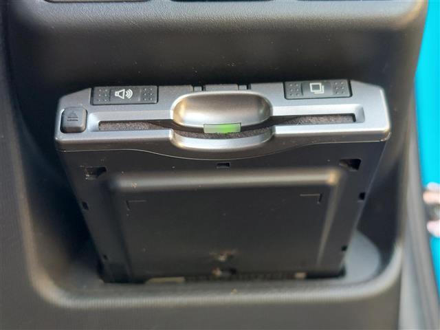 アクア G 純正ナビ フルセグTV ETC プッシュスタート 純正フロアマット オートライト ドアバイザー スマートキー オートエアコン パワーステアリング パワーウィンドウ bluetooth ナビTV 地デジ(4枚目)