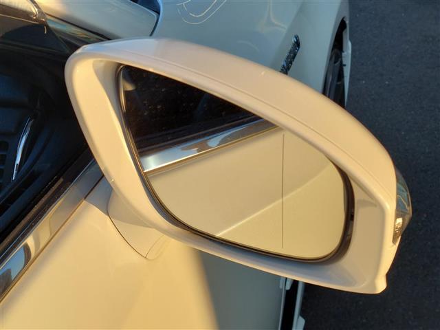 クラウンハイブリッド アスリートS ブラックスタイル サンルーフ 純正ナビ パノラミックビューモニター ROJAMフルエアロ ROJAM4本出マフラー レーダークルーズコントロール キセノンヘッドライト レザーシート シートヒーター セーフティセンス(31枚目)