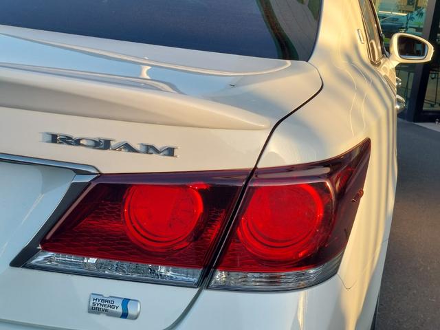 クラウンハイブリッド アスリートS ブラックスタイル サンルーフ 純正ナビ パノラミックビューモニター ROJAMフルエアロ ROJAM4本出マフラー レーダークルーズコントロール キセノンヘッドライト レザーシート シートヒーター セーフティセンス(56枚目)