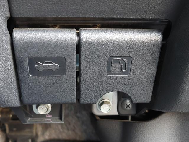 【クルマのある生活に、もっと安心を。】ガリバーの保証は、走行距離は無制限！電球や消耗品やナビ等の社外品も保証対象。末永いカーライフに対応する充実した保証内容です。