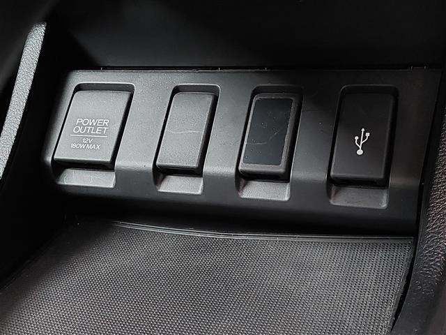 ヴェゼル ハイブリッド　純正７インチナビ　フルセグＴＶ　バックカメラ　ＥＴＣ　ホンダセンシング　アダプティブクルーズコントロール　衝突軽減ブレーキ　パドルシフト　ハーフレザーシート　シートヒーター　純正アルミホイール　ＥＳＣ（13枚目）