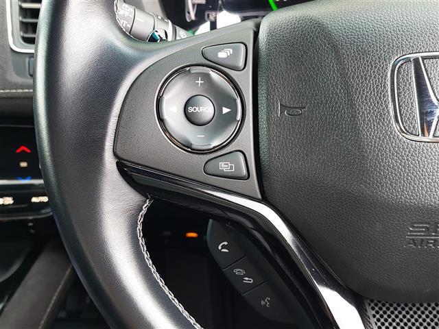 ヴェゼル ハイブリッド　純正７インチナビ　フルセグＴＶ　バックカメラ　ＥＴＣ　ホンダセンシング　アダプティブクルーズコントロール　衝突軽減ブレーキ　パドルシフト　ハーフレザーシート　シートヒーター　純正アルミホイール　ＥＳＣ（16枚目）