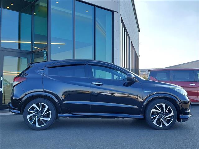 ヴェゼル ハイブリッド　純正７インチナビ　フルセグＴＶ　バックカメラ　ＥＴＣ　ホンダセンシング　アダプティブクルーズコントロール　衝突軽減ブレーキ　パドルシフト　ハーフレザーシート　シートヒーター　純正アルミホイール　ＥＳＣ（36枚目）