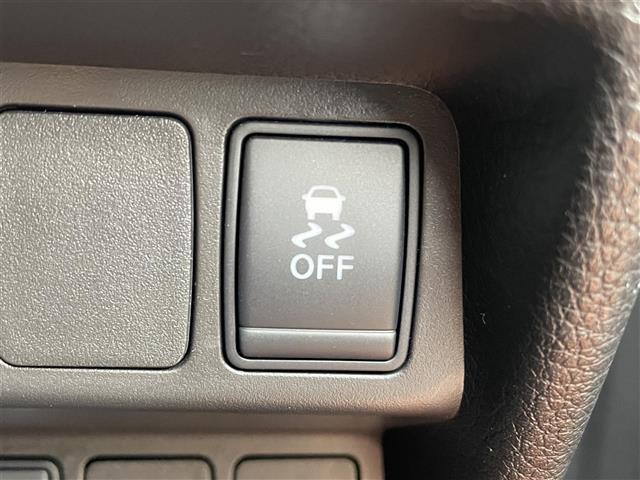 エクストレイル ２０Ｘ　４ＷＤ　社外メモリナビ　フルセグ　バックカメラ　ＥＴＣ　パワーテールゲート　ルーフレール　エマージェンシーブレーキ　コーナーセンサー　スマートキー　アイドリングストップ　純正１８インチＡＷ　ＶＳＡ（10枚目）