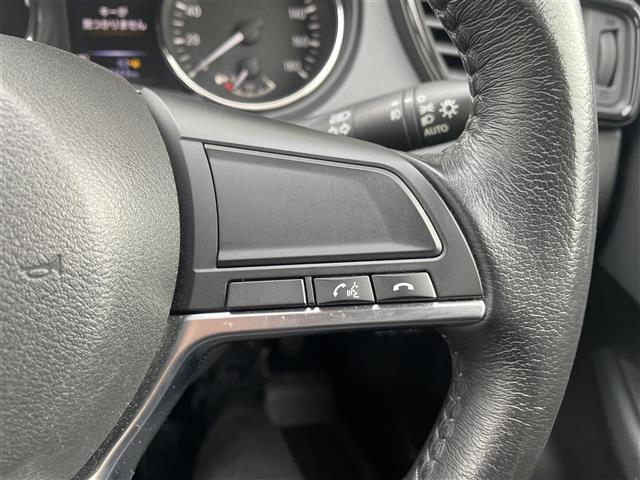 エクストレイル ２０Ｘ　４ＷＤ　社外メモリナビ　フルセグ　バックカメラ　ＥＴＣ　パワーテールゲート　ルーフレール　エマージェンシーブレーキ　コーナーセンサー　スマートキー　アイドリングストップ　純正１８インチＡＷ　ＶＳＡ（15枚目）