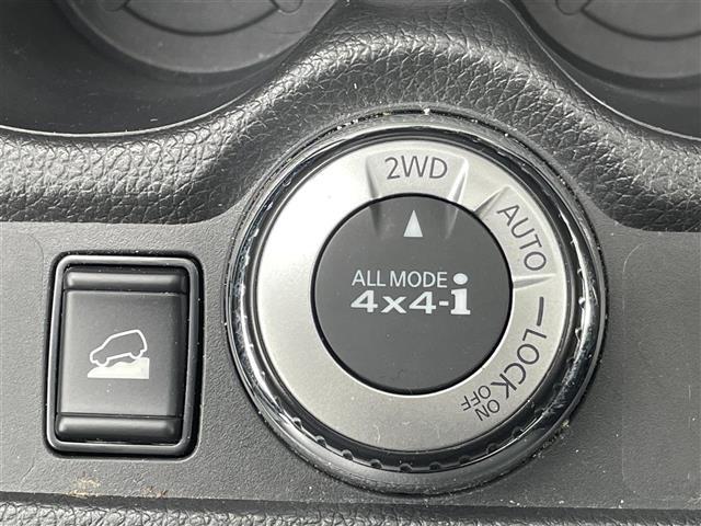 エクストレイル ２０Ｘ　４ＷＤ　社外メモリナビ　フルセグ　バックカメラ　ＥＴＣ　パワーテールゲート　ルーフレール　エマージェンシーブレーキ　コーナーセンサー　スマートキー　アイドリングストップ　純正１８インチＡＷ　ＶＳＡ（18枚目）