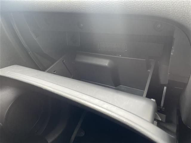 エクストレイル ２０Ｘ　４ＷＤ　社外メモリナビ　フルセグ　バックカメラ　ＥＴＣ　パワーテールゲート　ルーフレール　エマージェンシーブレーキ　コーナーセンサー　スマートキー　アイドリングストップ　純正１８インチＡＷ　ＶＳＡ（36枚目）