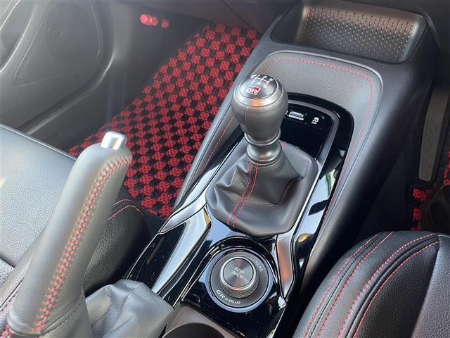 ＧＲカローラ ＲＺ　純正ディスプレイオーディオ　バックカメラ　フルセグ　ドライブレコーダー　ビルトインＥＴＣ　純正１８インチＡＷ　ＬＥＤヘッドライト　Ｔｏｙｏｔａ　Ｓａｆｅｔｙ　Ｓｅｎｓｅ　プリクラッシュセーフティ　ＴＶ（16枚目）