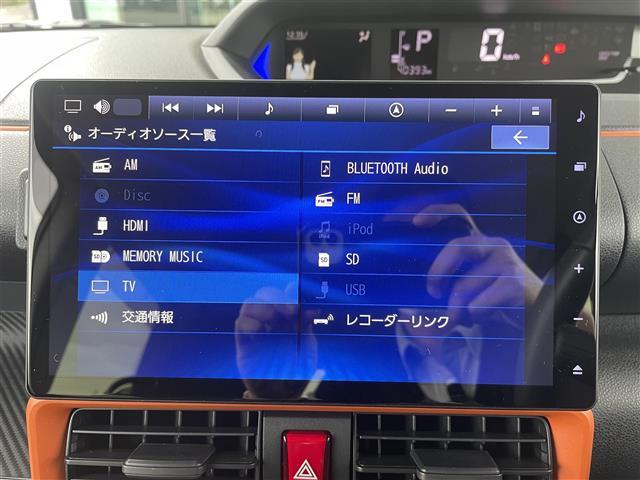 タント ファンクロスターボ 純正10インチナビ パノラミックビューモニター フルセグ ビルトインETC ドライブレコーダー シートヒーター 両側パワースライドドア 運転席ロングスライドシート スマートパノラマパーキング 横滑防止(3枚目)