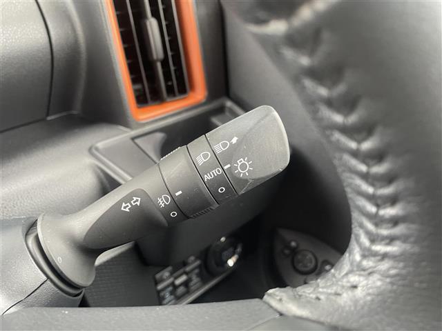 タント ファンクロスターボ 純正10インチナビ パノラミックビューモニター フルセグ ビルトインETC ドライブレコーダー シートヒーター 両側パワースライドドア 運転席ロングスライドシート スマートパノラマパーキング 横滑防止(18枚目)