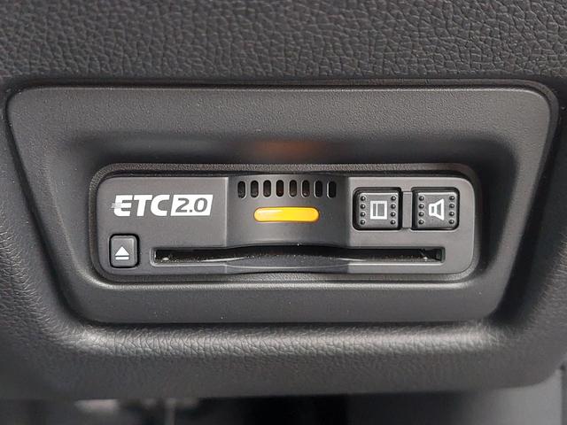 ステップワゴンスパーダ スパーダ ホンダセンシング 純正9インチナビ フルセグ バックカメラ ビルトインETC ドライブレコーダー 両側パワースライドドア パドルシフト アイドリングストップ ホンダセンシング 衝突軽減ブレーキ レーンキープアシスト(9枚目)