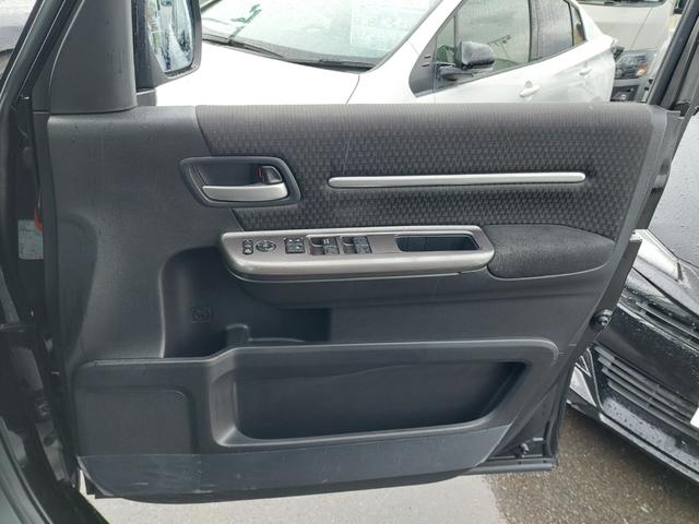 ステップワゴンスパーダ スパーダ ホンダセンシング 純正9インチナビ フルセグ バックカメラ ビルトインETC ドライブレコーダー 両側パワースライドドア パドルシフト アイドリングストップ ホンダセンシング 衝突軽減ブレーキ レーンキープアシスト(31枚目)