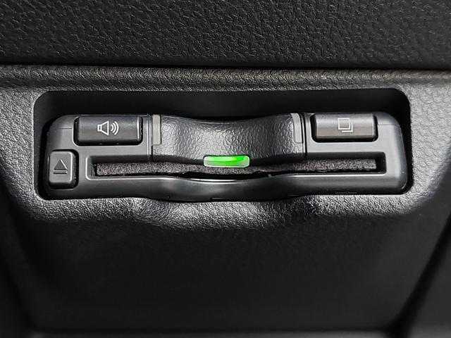 レヴォーグ ＳＴＩスポーツ　ＥＸ　純正ナビ　本革シート　ドラレコ　クルコン　アイサイトＸ　アイサイトセーフティプラス　デジタルインナーミラー　バックカメラ　パワーシート　シートヒーター　純正アルミホイール　ＬＥＤヘッドライト　ターボ車（9枚目）