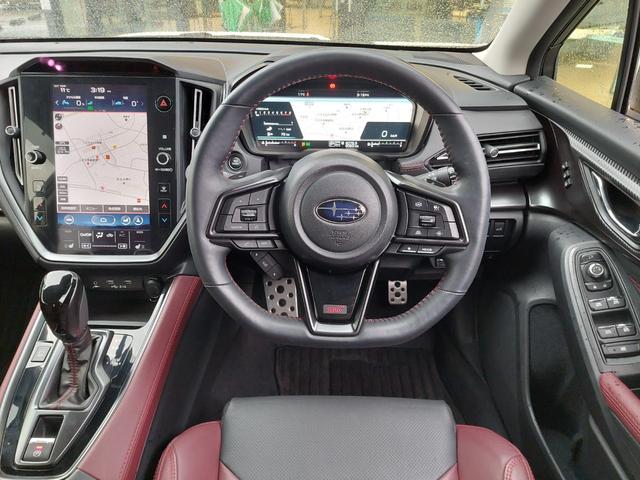 レヴォーグ ＳＴＩスポーツ　ＥＸ　純正ナビ　本革シート　ドラレコ　クルコン　アイサイトＸ　アイサイトセーフティプラス　デジタルインナーミラー　バックカメラ　パワーシート　シートヒーター　純正アルミホイール　ＬＥＤヘッドライト　ターボ車（11枚目）