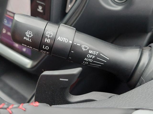 レヴォーグ ＳＴＩスポーツ　ＥＸ　純正ナビ　本革シート　ドラレコ　クルコン　アイサイトＸ　アイサイトセーフティプラス　デジタルインナーミラー　バックカメラ　パワーシート　シートヒーター　純正アルミホイール　ＬＥＤヘッドライト　ターボ車（15枚目）