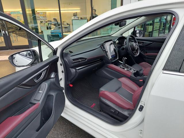 レヴォーグ ＳＴＩスポーツ　ＥＸ　純正ナビ　本革シート　ドラレコ　クルコン　アイサイトＸ　アイサイトセーフティプラス　デジタルインナーミラー　バックカメラ　パワーシート　シートヒーター　純正アルミホイール　ＬＥＤヘッドライト　ターボ車（31枚目）