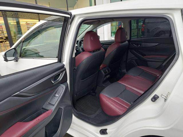 レヴォーグ ＳＴＩスポーツ　ＥＸ　純正ナビ　本革シート　ドラレコ　クルコン　アイサイトＸ　アイサイトセーフティプラス　デジタルインナーミラー　バックカメラ　パワーシート　シートヒーター　純正アルミホイール　ＬＥＤヘッドライト　ターボ車（35枚目）