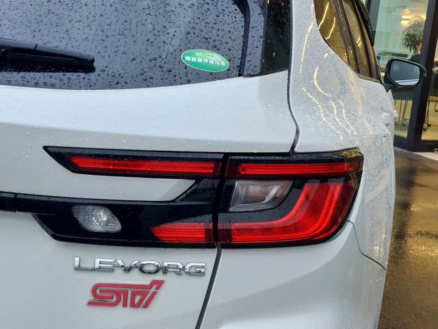 レヴォーグ ＳＴＩスポーツ　ＥＸ　純正ナビ　本革シート　ドラレコ　クルコン　アイサイトＸ　アイサイトセーフティプラス　デジタルインナーミラー　バックカメラ　パワーシート　シートヒーター　純正アルミホイール　ＬＥＤヘッドライト　ターボ車（62枚目）