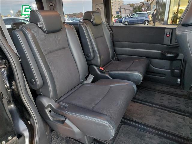 ステップワゴンスパーダ Ｚ　クールスピリット　ワンオーナー　後席モニター　純正ナビ　フルセグＴＶ　バックカメラ　ＥＴＣ　ドラレコ　両側電動スライドドア　ハーフレザーシート　パドルシフト　　ＨＩＤヘッドライト　フォグランプ　純正アルミホイール（30枚目）