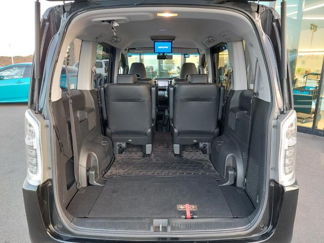 ステップワゴンスパーダ Ｚ　クールスピリット　ワンオーナー　後席モニター　純正ナビ　フルセグＴＶ　バックカメラ　ＥＴＣ　ドラレコ　両側電動スライドドア　ハーフレザーシート　パドルシフト　　ＨＩＤヘッドライト　フォグランプ　純正アルミホイール（37枚目）