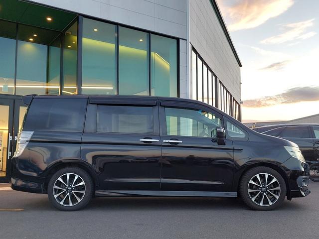 ステップワゴンスパーダ Ｚ　クールスピリット　ワンオーナー　後席モニター　純正ナビ　フルセグＴＶ　バックカメラ　ＥＴＣ　ドラレコ　両側電動スライドドア　ハーフレザーシート　パドルシフト　　ＨＩＤヘッドライト　フォグランプ　純正アルミホイール（67枚目）