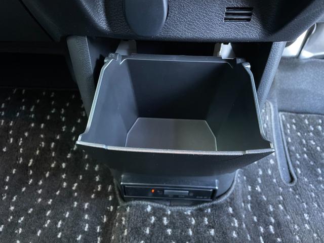 ルークス ハイウェイスター　Ｇターボプロパイロットエディション　ワンオーナー　純正９インチナビ　Ｂｌｕｅｔｏｏｔｈ　フルセグＴＶ　全方位モニター　ドライブレコーダー　プロパイロット　エマージェンシーブレーキ　電子パーキング　オートホールド　両側パワースライドドア（24枚目）