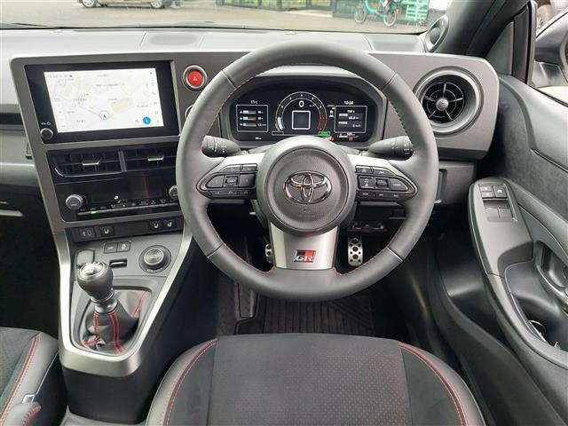 GRヤリス RZ ハイパフォーマンス ナビパッケージ搭載車 寒冷地仕様 ディスプレイオーディオ ドライブレコーダー前後 ステアリングヒーター シートヒーター JBLプレミアムサウンドシステム アクティブサウンドコントロール ETC2.0(8枚目)