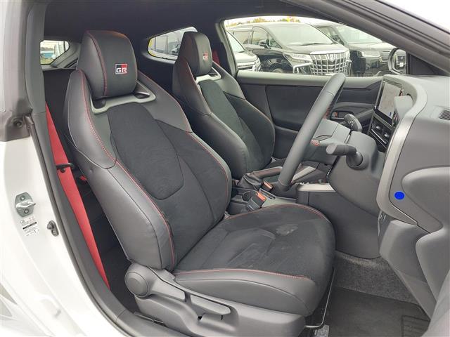 GRヤリス RZ ハイパフォーマンス ナビパッケージ搭載車 寒冷地仕様 ディスプレイオーディオ ドライブレコーダー前後 ステアリングヒーター シートヒーター JBLプレミアムサウンドシステム アクティブサウンドコントロール ETC2.0(24枚目)