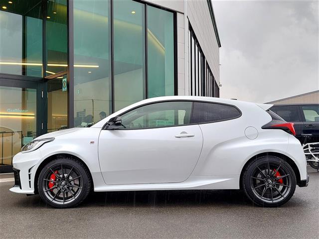 GRヤリス RZ ハイパフォーマンス ナビパッケージ搭載車 寒冷地仕様 ディスプレイオーディオ ドライブレコーダー前後 ステアリングヒーター シートヒーター JBLプレミアムサウンドシステム アクティブサウンドコントロール ETC2.0(35枚目)