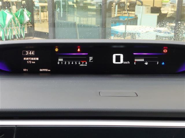 ステップワゴンスパーダ スパーダ・クールスピリット　純正９インチディーラーナビ　ナビ装着用スペシャルパッケージ　フリップダウンモニター　ＥＴＣ　両側パワースライドドア　わくわくゲート　バックカメラ　ドライブレコーダー　コンフォートビューパッケージ（12枚目）