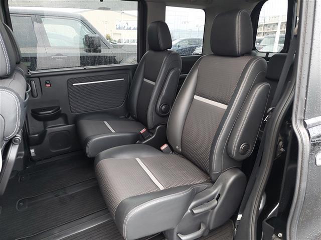 ステップワゴンスパーダ スパーダ・クールスピリット　純正９インチディーラーナビ　ナビ装着用スペシャルパッケージ　フリップダウンモニター　ＥＴＣ　両側パワースライドドア　わくわくゲート　バックカメラ　ドライブレコーダー　コンフォートビューパッケージ（35枚目）